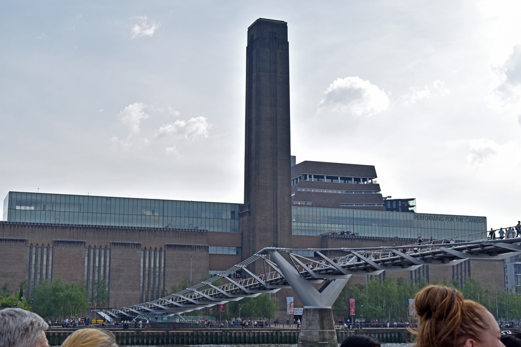 Tate Modern Gallery and Millennium Bridge